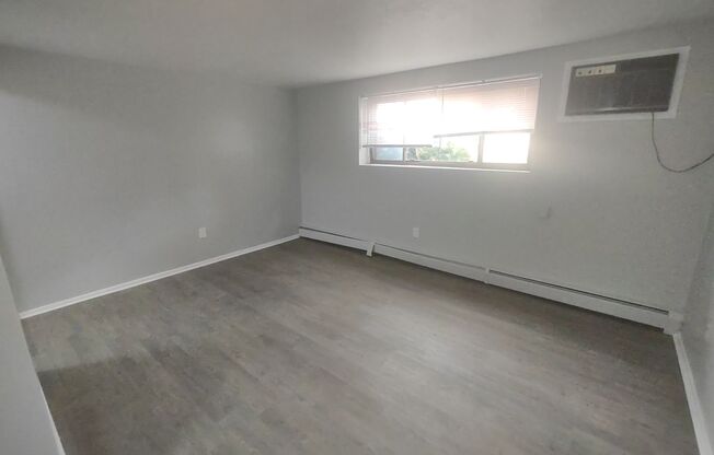 1 bed, 1 bath, 450 sqft, $865, Unit W203
