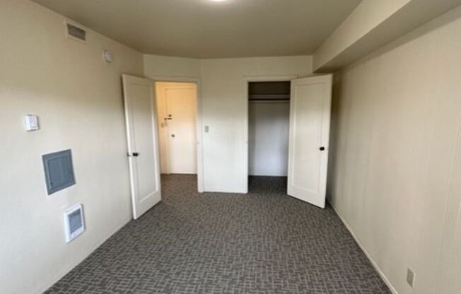 2 beds, 1 bath, 689 sqft, $1,350, Unit 302B