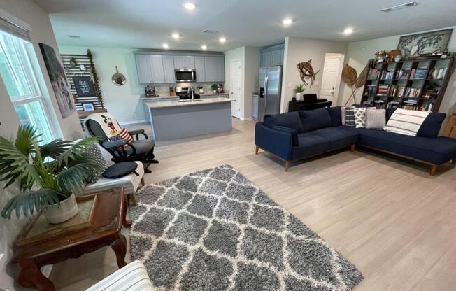1064 ENCLAVE CIR