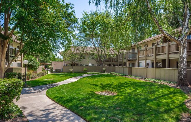 Studio, 1 bath, 451 sqft, $1,475, Unit 44