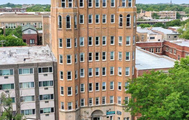 Studio, 1 bath, 278 sqft, $1,395, Unit 401