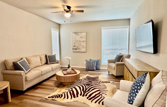 2 beds, 2 baths, 1,000 sqft, $1,275, Unit 419