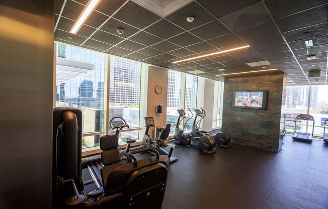 Studio, 1 bath, $2,195