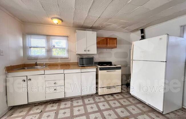 2730 1/2 CAPITOL AVE