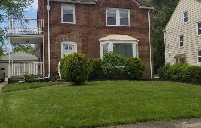 Cleveland Heights 4-Bed, 2.5-Bath - Available Now!
