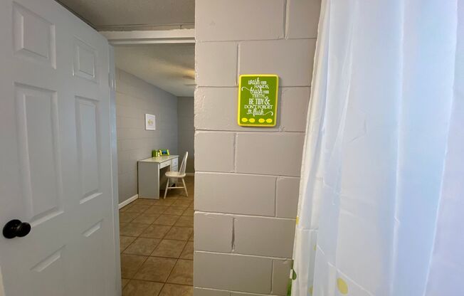 1 bed, 1 bath, $900
