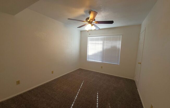 TEMPE CONDO WITH SPLIT BEDROOMS!