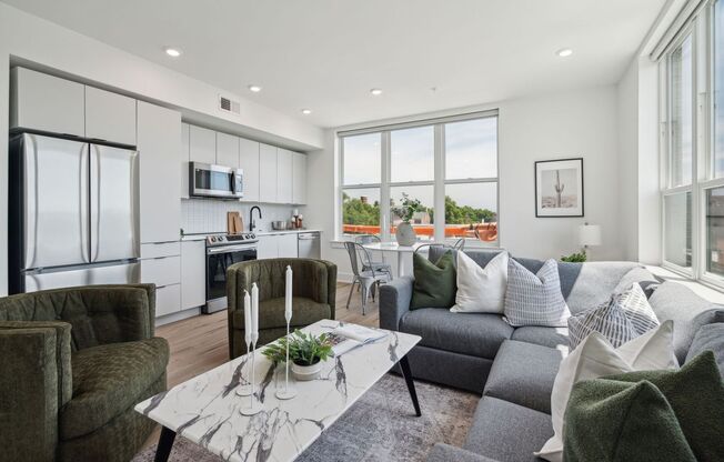 2 beds, 2 baths, 1,000 sqft, $1,795, Unit 203