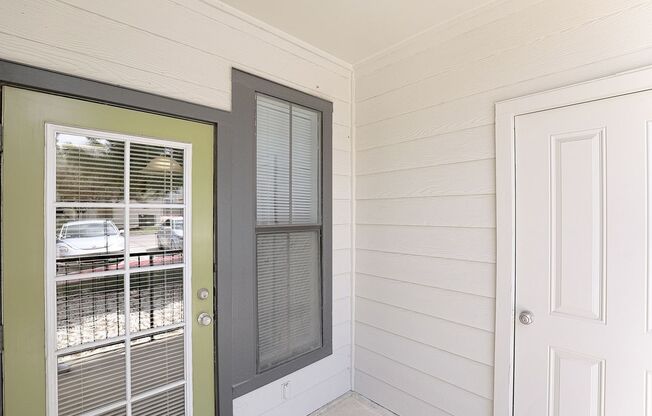 1 bed, 1 bath, 715 sqft, $1,051