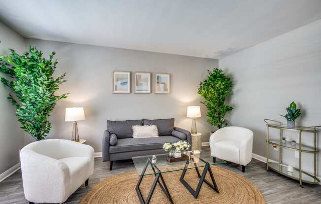 Living Room Interior at Bellaire Oaks Apartments, Texas