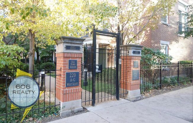 Beautiful, Single Family Townhome, Great Location!!