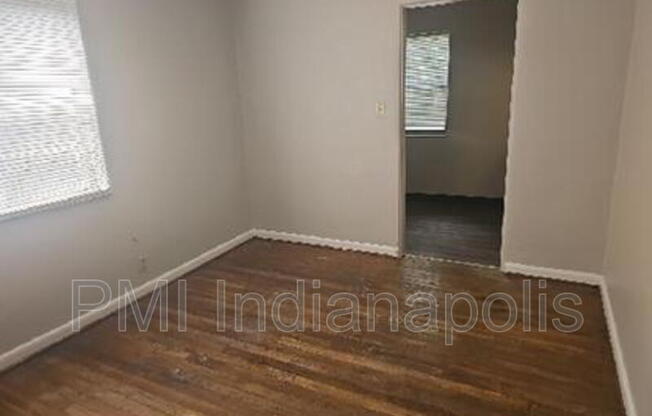 8 N BUTLER AVE