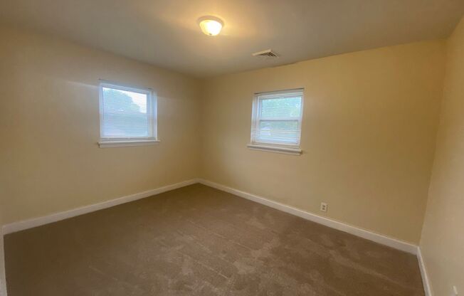 1 bed, 1 bath, $995, Unit 2712B