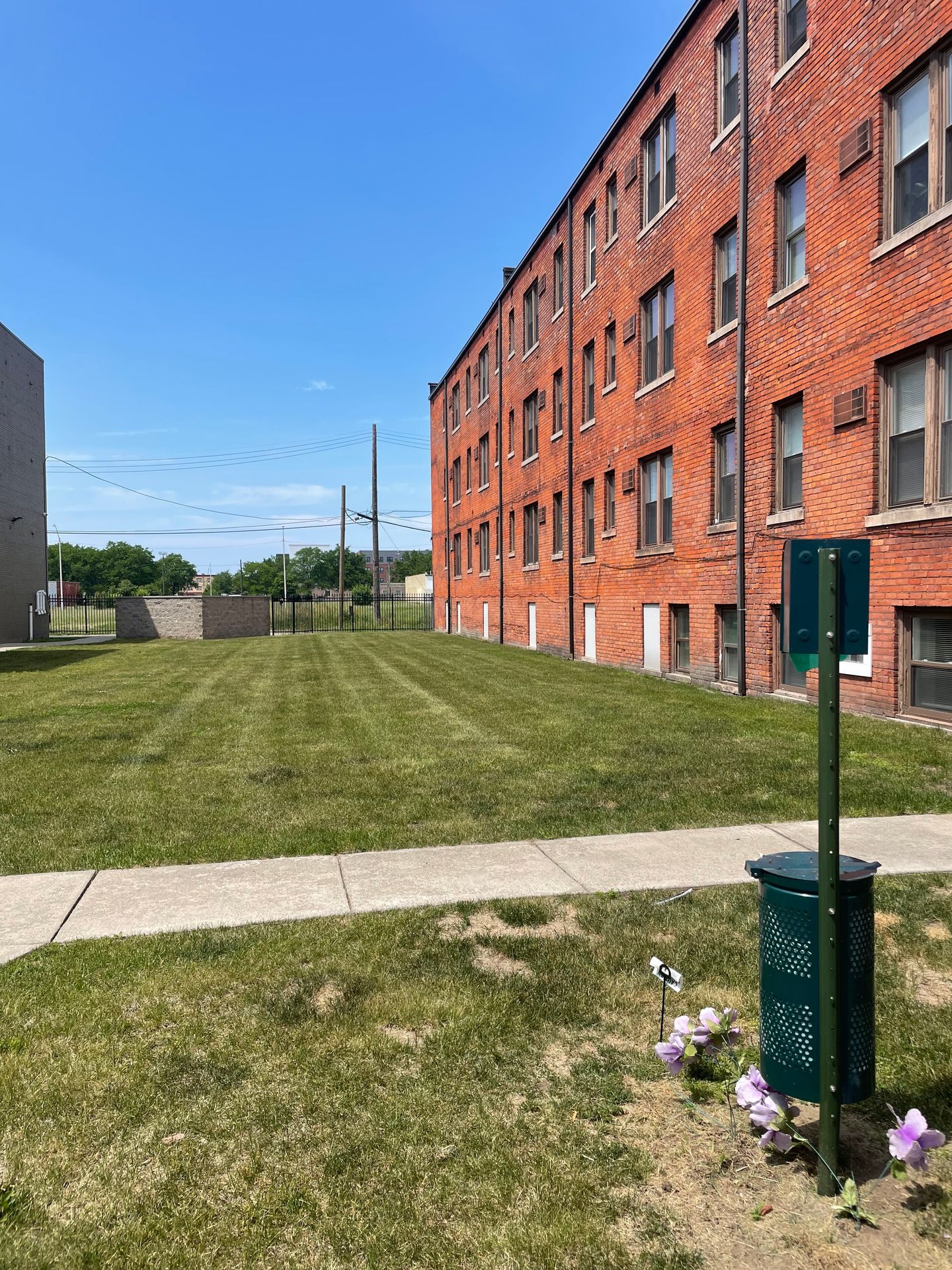 624 Charlotte St, Detroit MI 300
