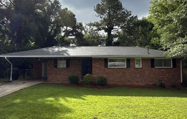 Charming 3-Bedroom Home in Decatur – Minutes from I-285!