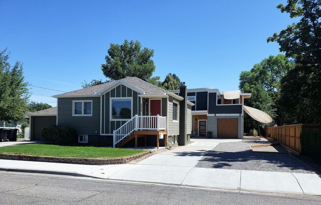 Recently Re-modeled 3 Bedroom Home!