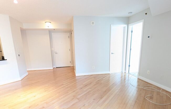 1 bed, 1 bath, $2,295, Unit APARTMENT #S 1114