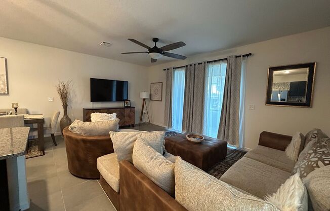 Stylish 2-Story Townhome, Enclave at Tara Greens, Newberry, FL