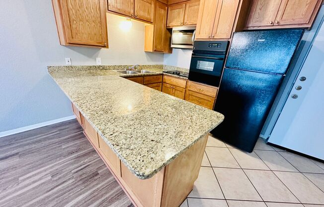 Fabulous landmark Downtown Austin property! Great downtown neighborhood!