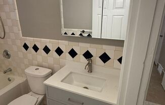 2 beds, 1 bath, $1,495