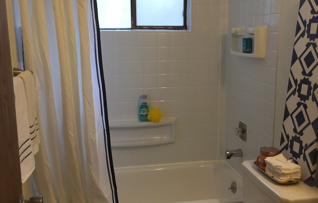 1 bed, 1 bath, 780 sqft, $1,489, Unit K104