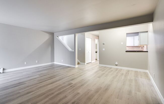 3 beds, 1.5 baths, 1,090 sqft, $1,599, Unit 2105-08