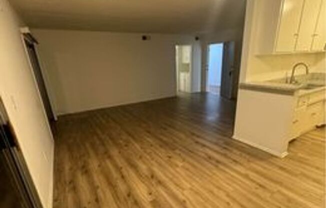 1 bed, 1 bath, $1,945, Unit 215