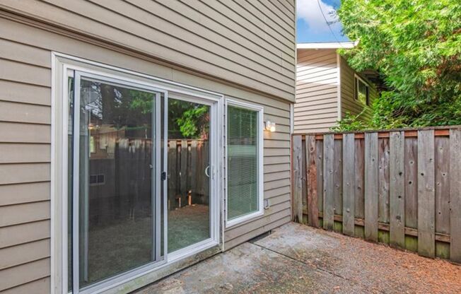 2 beds, 1.5 baths, 1,100 sqft, $1,695, Unit 56