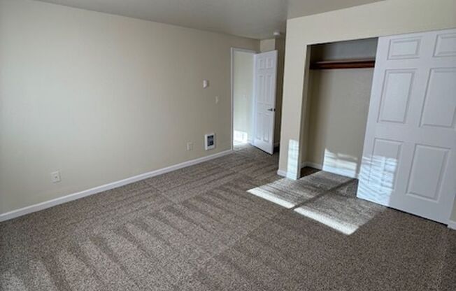 2 beds, 2 baths, 1,100 sqft, $1,525, Unit 183-114