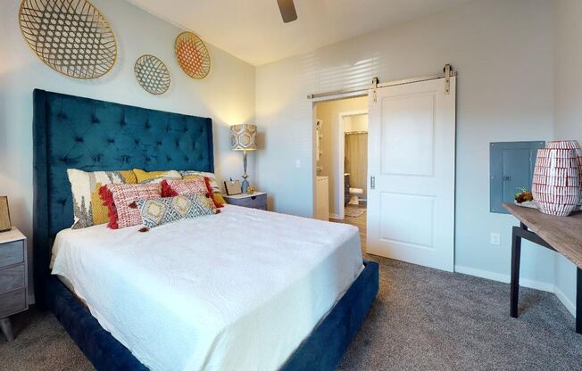 1 bed, 1 bath, 703 sqft, $1,565, Unit 3 - 357