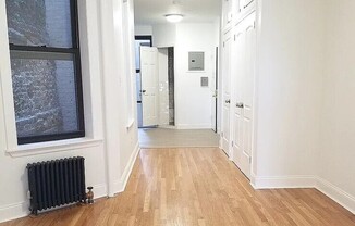 100 E 7 ST