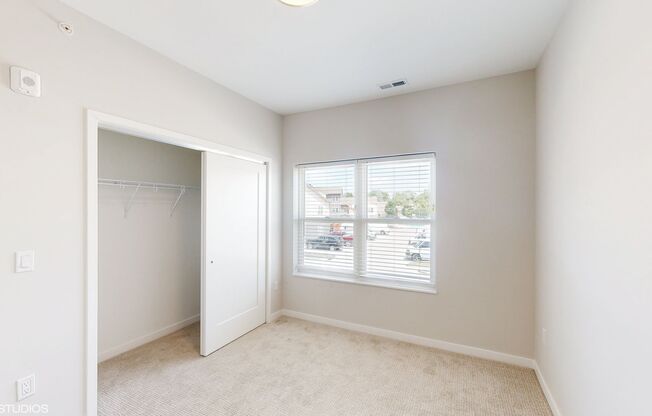 2 beds, 2 baths, 1,071 sqft, $1,800, Unit 4-210