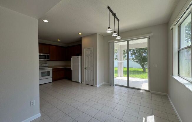 Modern 3 bedroom home in Bayberry Lakes!