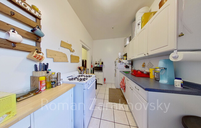 1852 COMMONWEALTH AVE