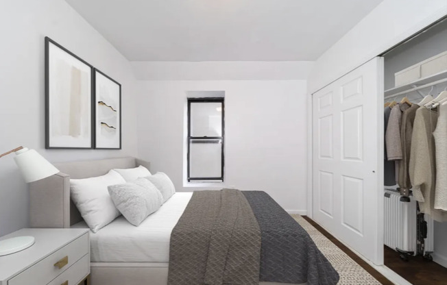879 DEKALB AVE