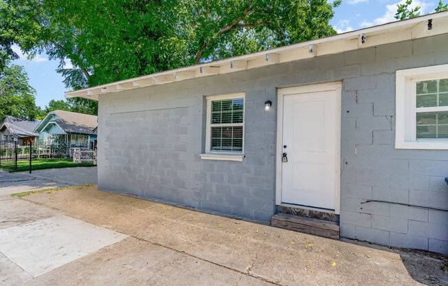 Affordable 2bed/1bath unit!