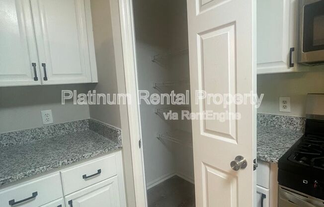 4 beds, 2.5 baths, 2,959 sqft, $2,695