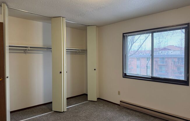 1 bed, 1 bath, 780 sqft, $690, Unit 303