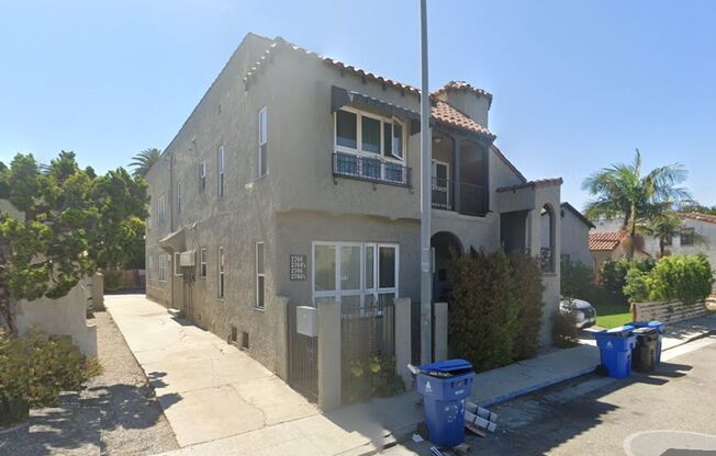 2744 S. Redondo Blvd  (Spacious 3-Bed, 1-Bath Apartment with Modern Amenities!)