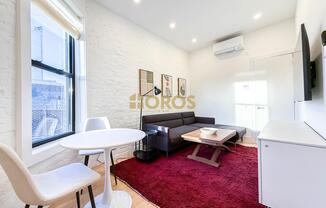 322 E 11 ST