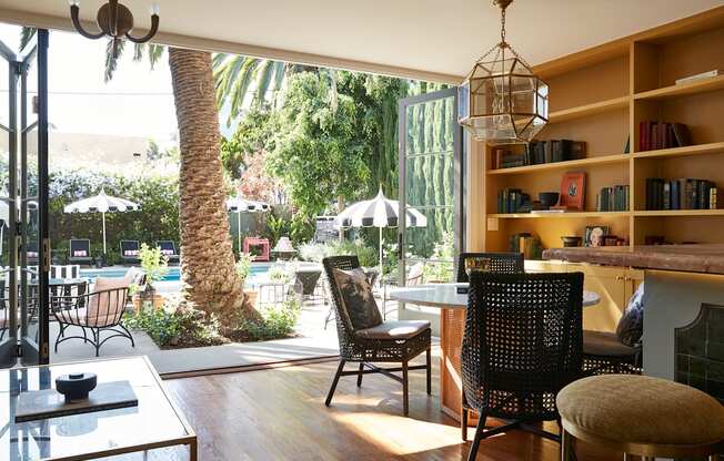 Community Clubroom at Villa Carlotta – Furnished Apartments, California, 90028