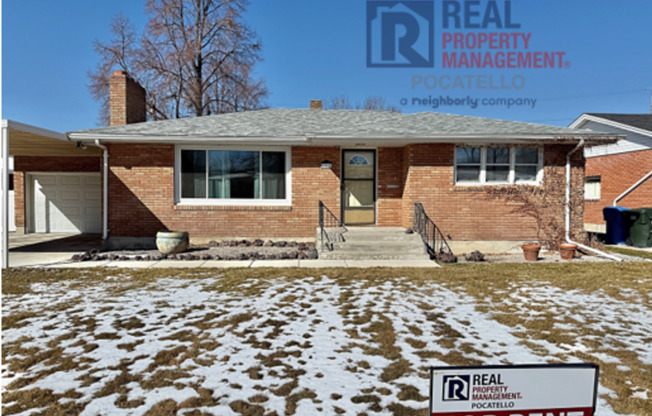 3 bed 2 bath house - 1 car garage - PET FRIENDLY