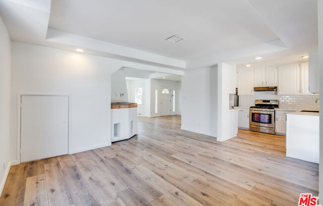 4931 STERN AVE