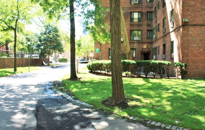 1949 MCGRAW AVE
