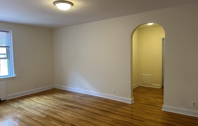 Studio, 1 bath, 500 sqft, $2,050, Unit 305