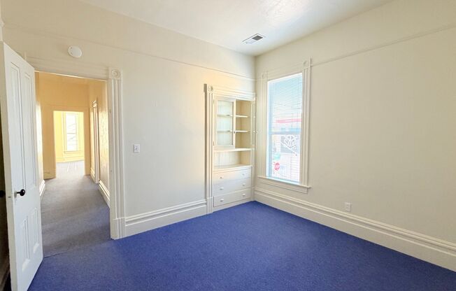 3 beds, 1 bath, $2,895