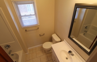 2 beds, 1 bath, $1,210