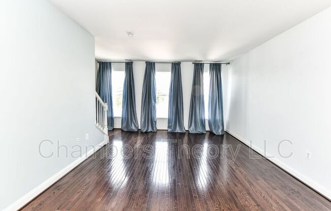 755 ANACOSTIA AVE NE