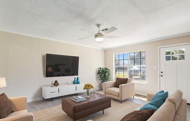 NEW ON MARKET HOLIDAY GARDENS SUBDIVISION CROWLEY