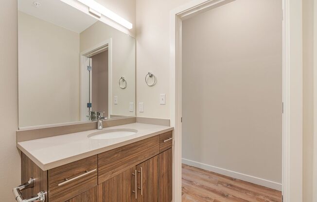 Studio, 1 bath, 389 sqft, $1,450, Unit 207